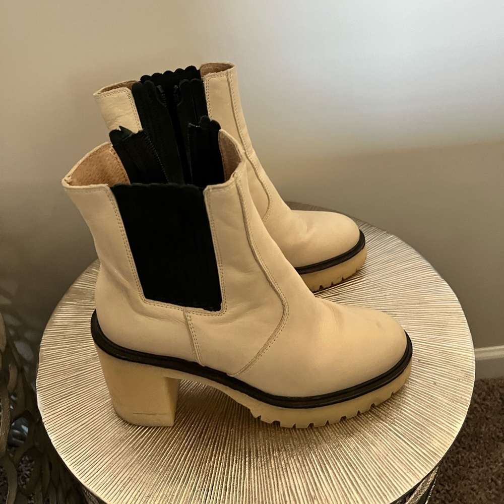 Free People Chelsea Boots Size 38